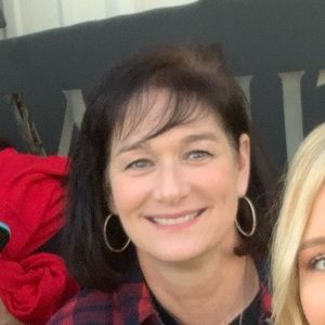 Meet your Posher, Dana